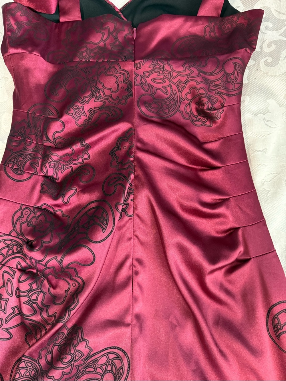 Le Château Burgundy Satin Sheath Cocktail Dress Paisley Print M Made in Canada - Picture 12 of 12